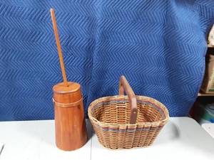 lot 16 image: Handcrafted Basket-Wood Washer Replica