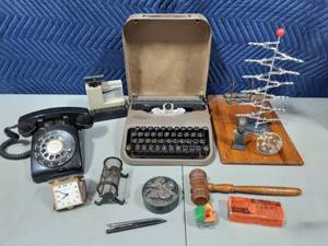 lot 25 image: Vintage Corona Zephyr Manual Type Writer & Other Desk Top Collectibles