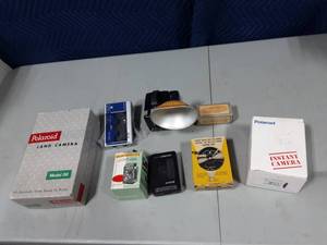 lot 40 image: Vintage Cameras, & Related. 1-Walkman