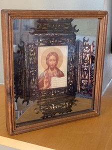 lot 14 image: Framed Mirrored Icon Image of Jesus