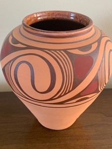 lot 19 image: Ukrainian Pottery in Trypillian Period Style by Svitlana Kobetz