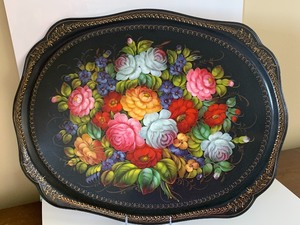 lot 115 image: Metal Floral Design Decorative Tray