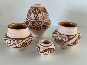 lot 39 image: Variety of Four Pieces of Ukrainian Pottery