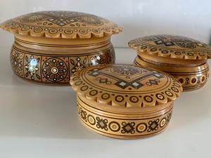 lot 56 image: Three Decorative (Rizbas) Wooden Boxes w Inlay Design