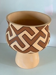 lot 68 image: Ukrainian Pottery in Trypillian Period Style