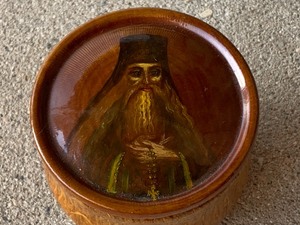 lot 70 image: Vintage Portrait Hand Painted Round Trinket Box