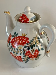 lot 91 image: Ukrainian Teapot w Floral Design