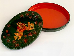 lot 95 image: Oval Shaped Lacquer Box