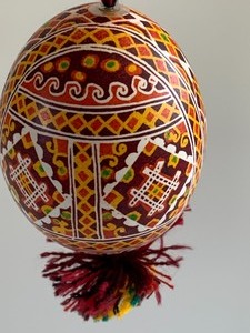 lot 318 image: Amazing Detailed Ukrainian Easter Egg