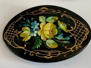 lot 290 image: Two Hand Painted BroochesPins