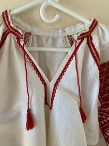 lot 285 image: Embroidered Long Sleeve Blouse Ukrainian Style