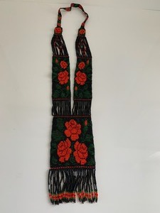 lot 222 image: Rose Themed Beaded Gerdan