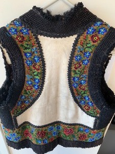 lot 231 image: Antiuqe Traditional Ukrainian Vest with Heavily Adorned Beadwork Bukovina Region