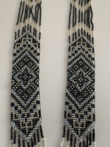 lot 230 image: Black and White Beaded Gerdan
