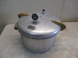 Magic Seal Pressure Cooker No. 7-16
