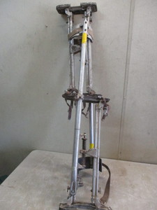 24 Stilts