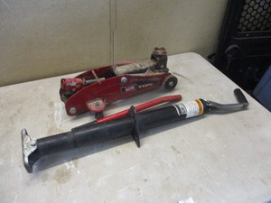 2 Ton Floor Jack and 2000lb Trailer Jack