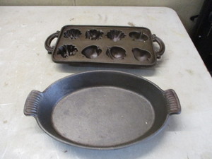 2 Casting Iron Cooking Pans