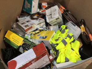 lot 10 image: Pallet of assorted plumbing tools and accessories