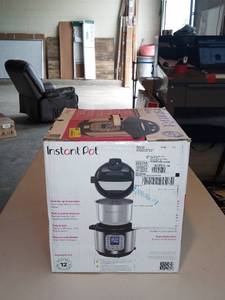 lot 5 image: Instant Pot - Duo Nova 6-Quart 7-in-1, One-Touch Multi-Cooker - Silver