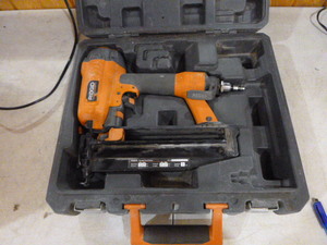 lot 27 image: Ridgid Straight Finish Nailer