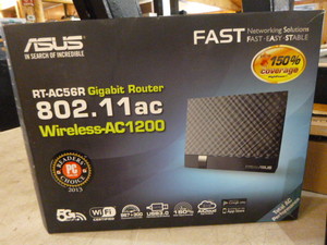 lot 28 image: Asus Wireless AC1200 Gigabit Router