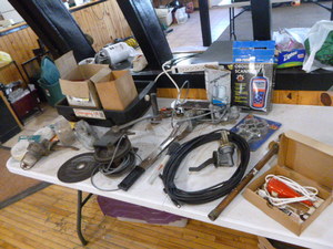 lot 46 image: Miscellaneous Garage Items