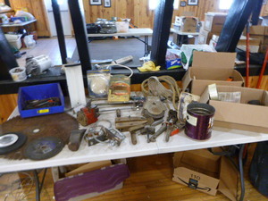 lot 47 image: Miscellaneous Garage Items