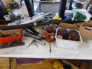 lot 49 image: Miscellaneous Garage Items