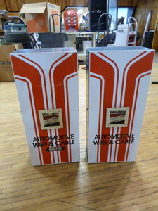 lot 5 image: Pair of Garage Metal Cabinets
