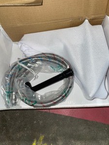 MATRIX DECOR Single Hole Single-Handle Bathroom Faucet in Chrome. See Pictures