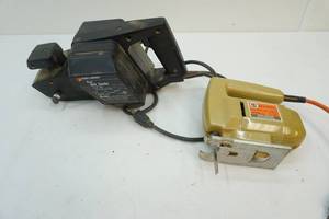 lot 12 image: Belt sander, jig saw