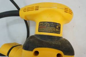 lot 15 image: palm sander