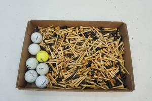lot 54 image: Golf teesballs