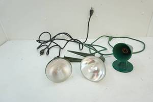lot 109 image: Light lamps