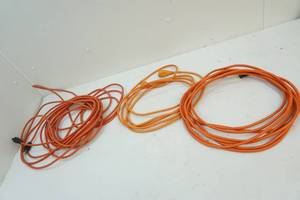 lot 119 image: Extension cords