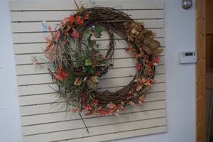 lot 162 image: Wreath