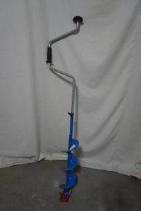 lot 191 image: Strike master ice auger