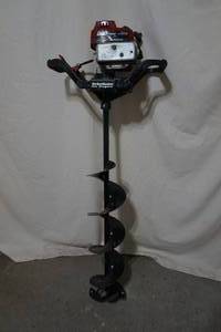 lot 192 image: Strike master ice auger