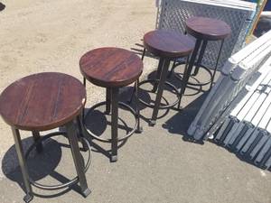 4 Bar Stools