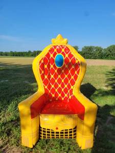 6.5ft tall Inflatable Birthday Chair