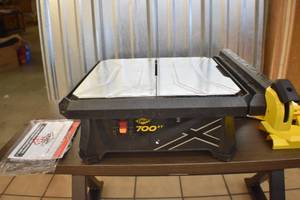 lot 3 image: 7Tile Saw