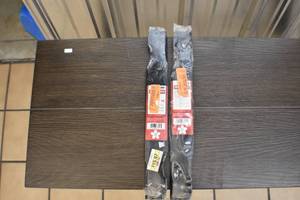 lot 18 image: 50 Blades