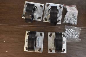 lot 37 image: Casters