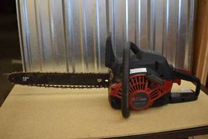 lot 44 image: Chainsaw