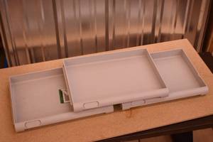lot 45 image: Trays