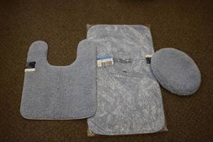 lot 50 image: Bathroom Ensemble