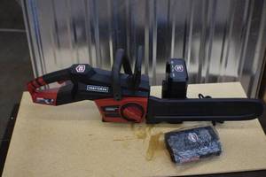 lot 52 image: 60Volt Chainsaw