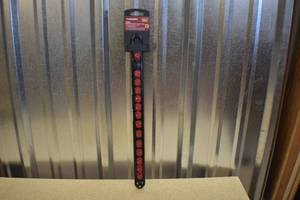 lot 58 image: Socket Rail