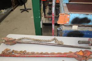 lot 876 image: J.H. Williams Vulcan Superior 44 Heavy Soil Chain Pipe Wrench No. 3-12